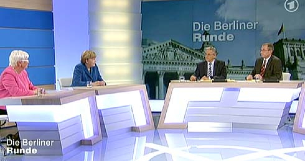 Gerda Hasselfeldt und Bundeskanzlerin Angela Merkel in der Berliner Runde von ARD/ZDF 