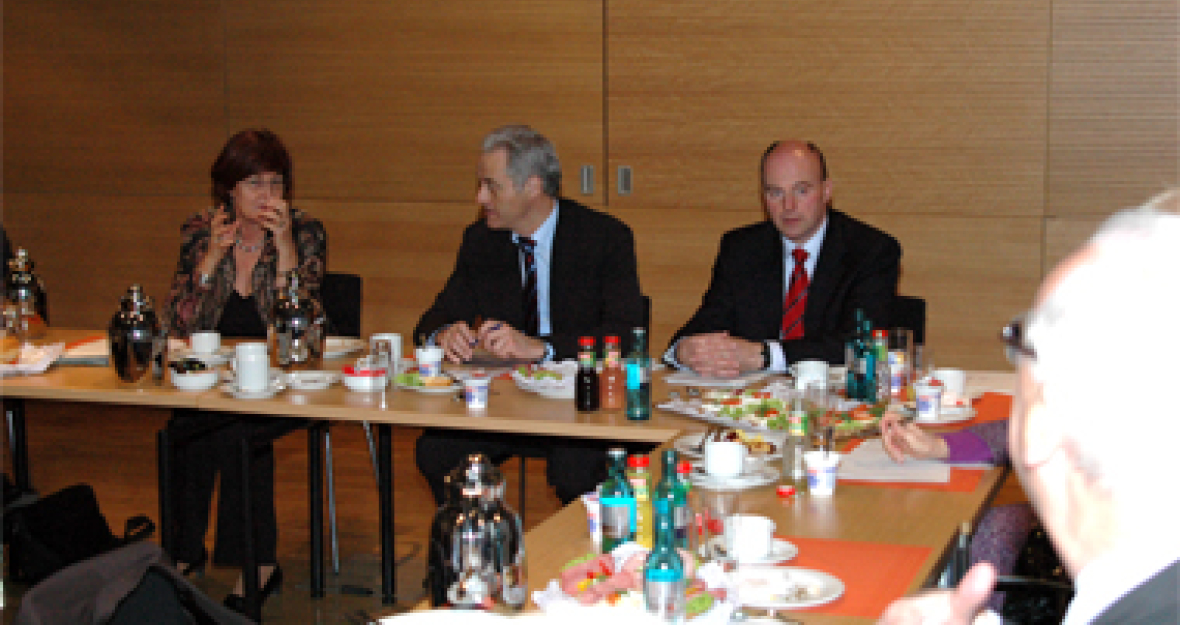 CSU-Landesgruppe im Gespräch mit Bayerischer Staatsministerin Christa Stewens