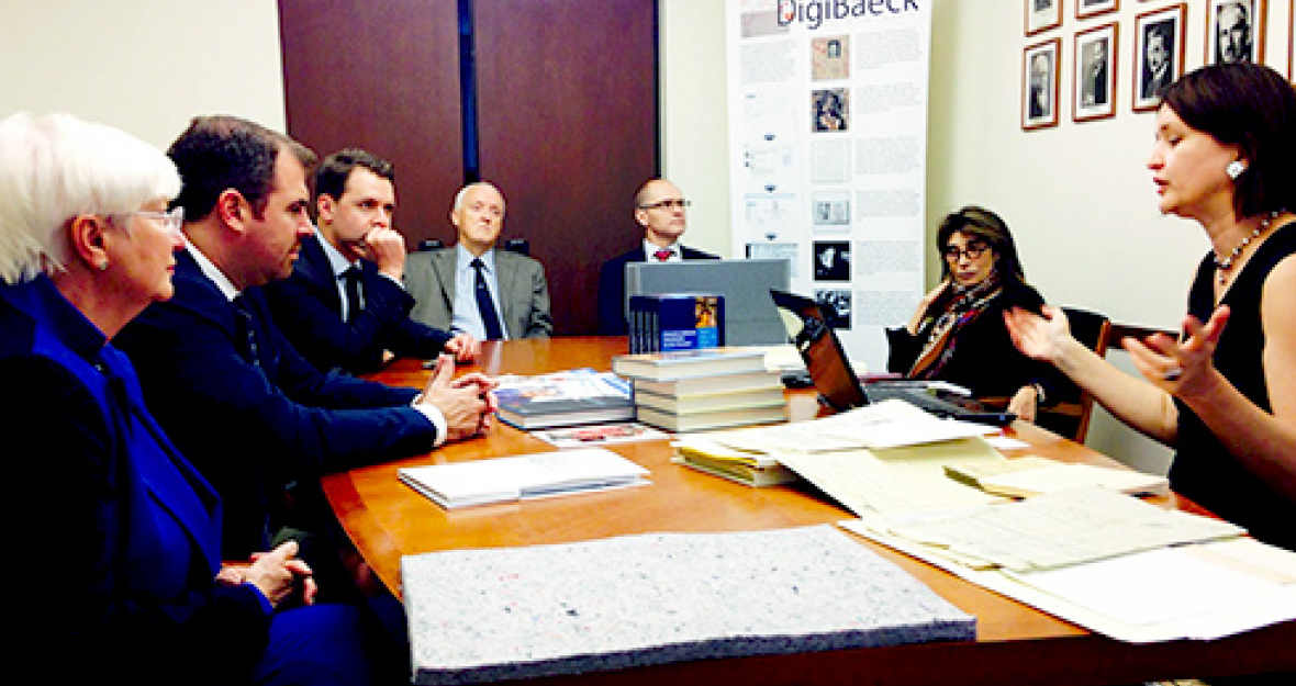 Die Delegation der CSU-Landesgruppe zu Besuch beim Leo-Baeck-Institut in New York.