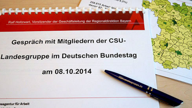 CSU-Landesgruppe im Gespräch mit Ralf Holtzwart, dem Vorsitzenden der Geschäftsleitung der Regionaldirektion Bayern der Bundesagentur für Arbeit._490x275