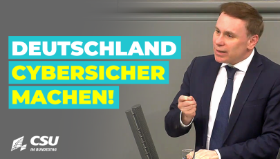 Volker Ullrich am Rednerpult im Plenum des Deutschen Bundestages