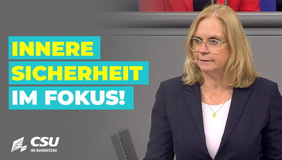 Andrea Lindholz im Plenum des Deutschen Bundestag