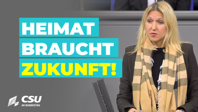 Silke Launert am Rednerpult im Plenum des Deutschen Bundestages