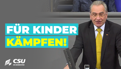 Paul Lehrieder am Rednerpult im Plenum des Deutschen Bundestages